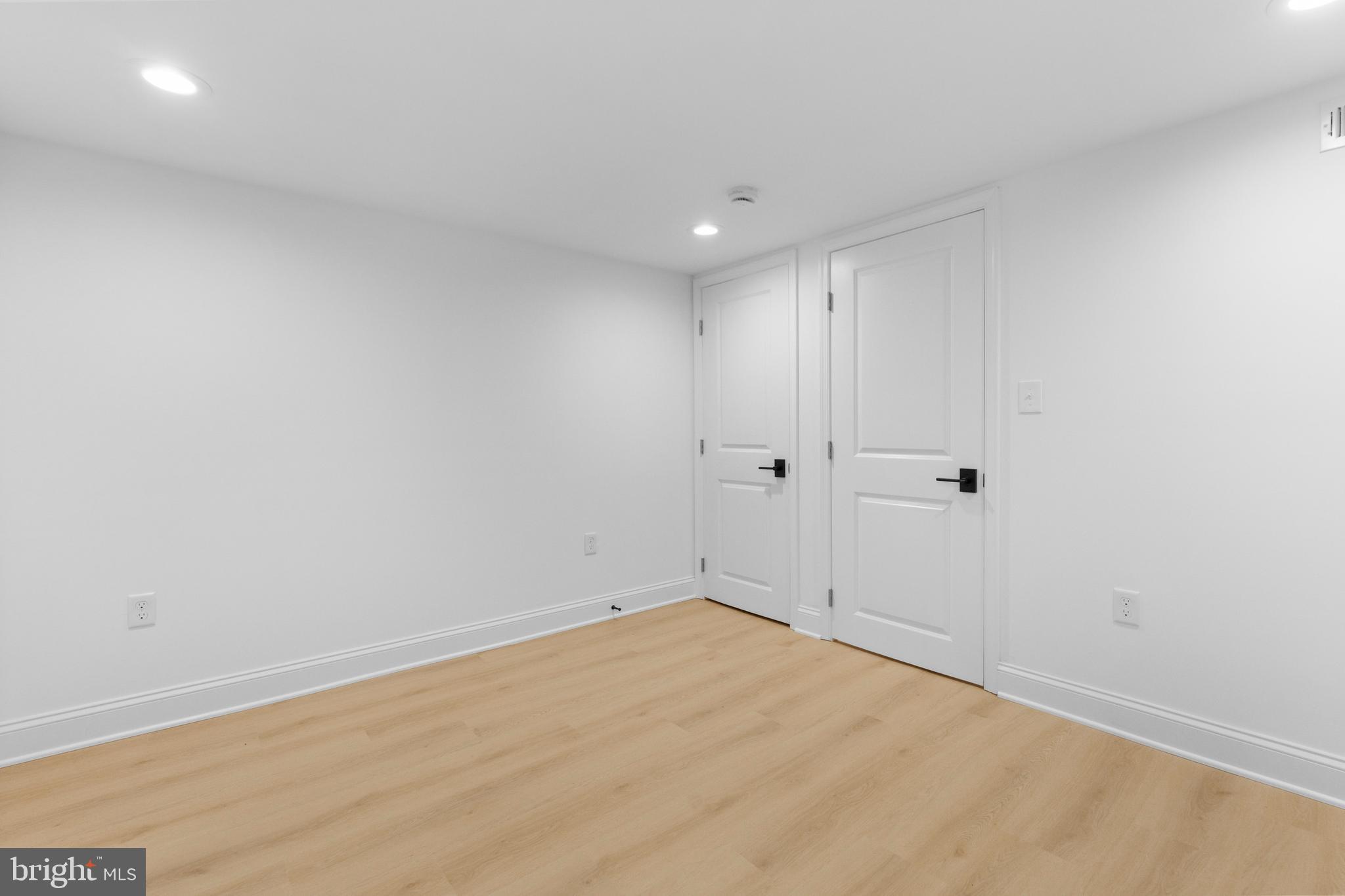 EAST BALTIMORE MIDWAY - Residential