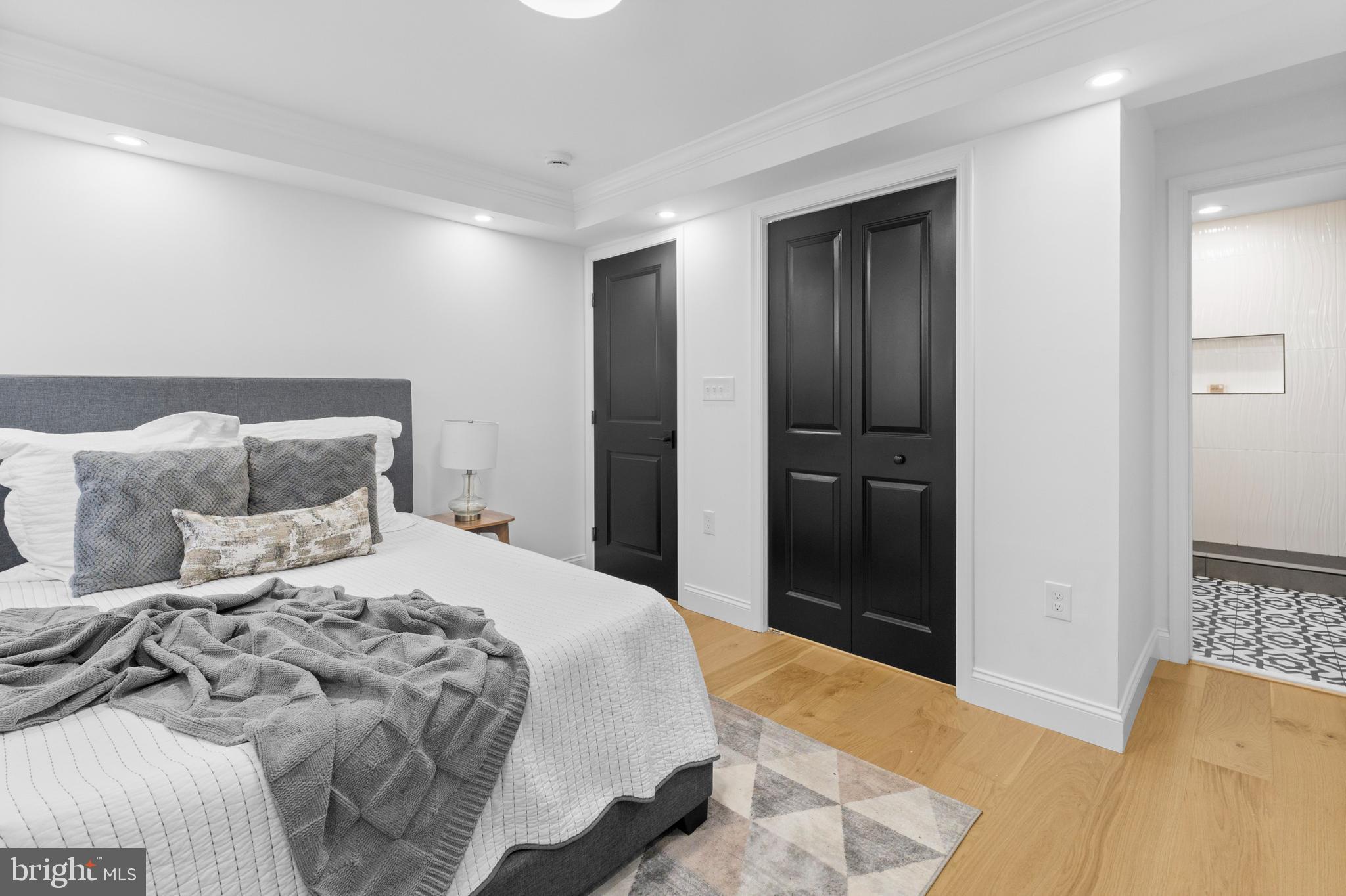 EAST BALTIMORE MIDWAY - Residential