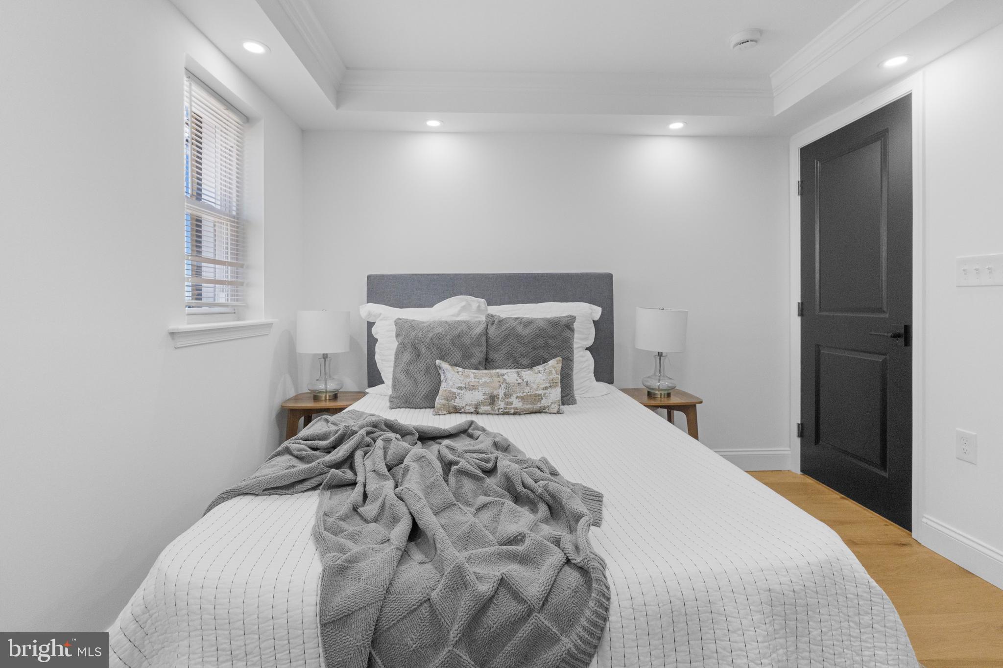 EAST BALTIMORE MIDWAY - Residential