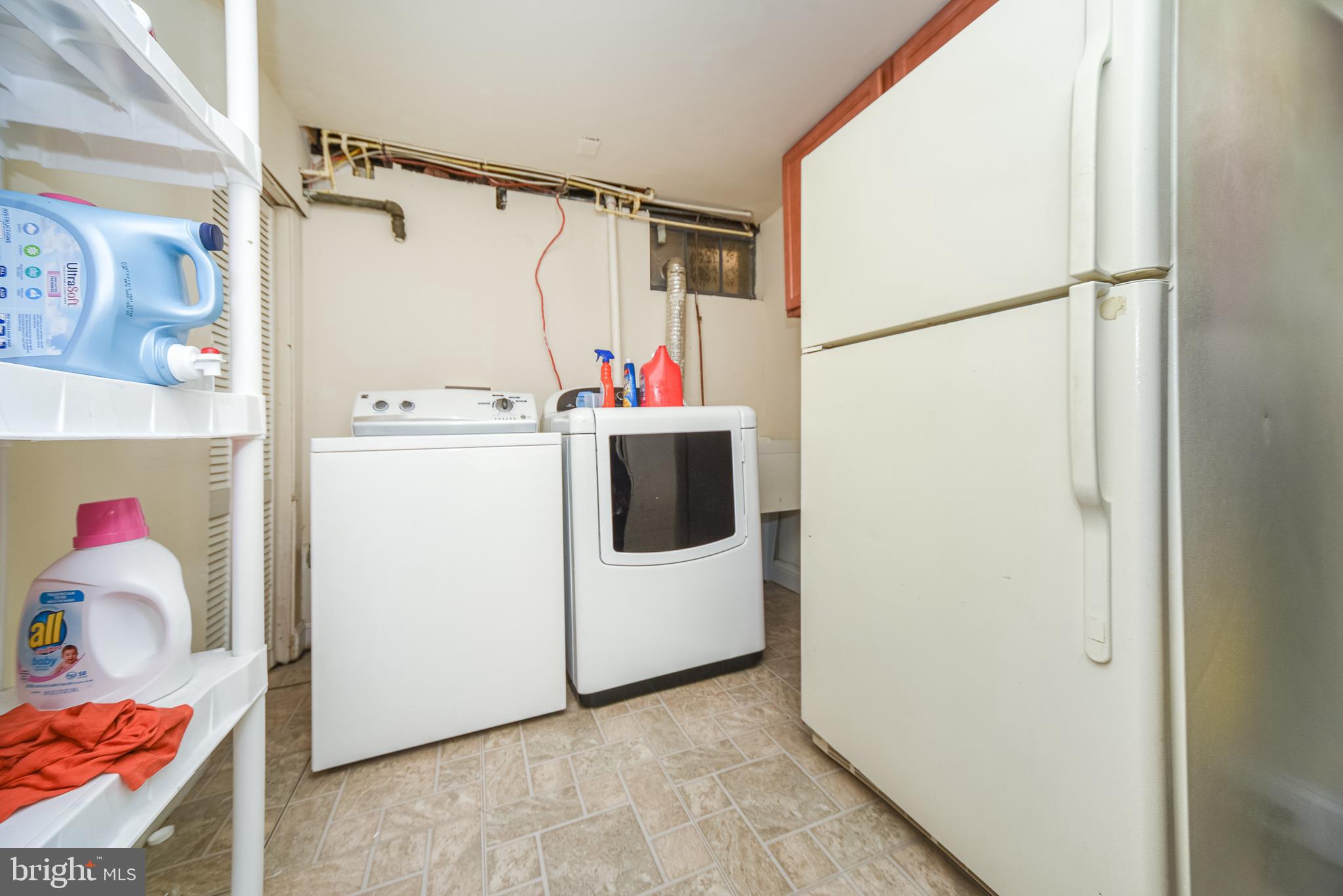 CRESTWOOD - Residential