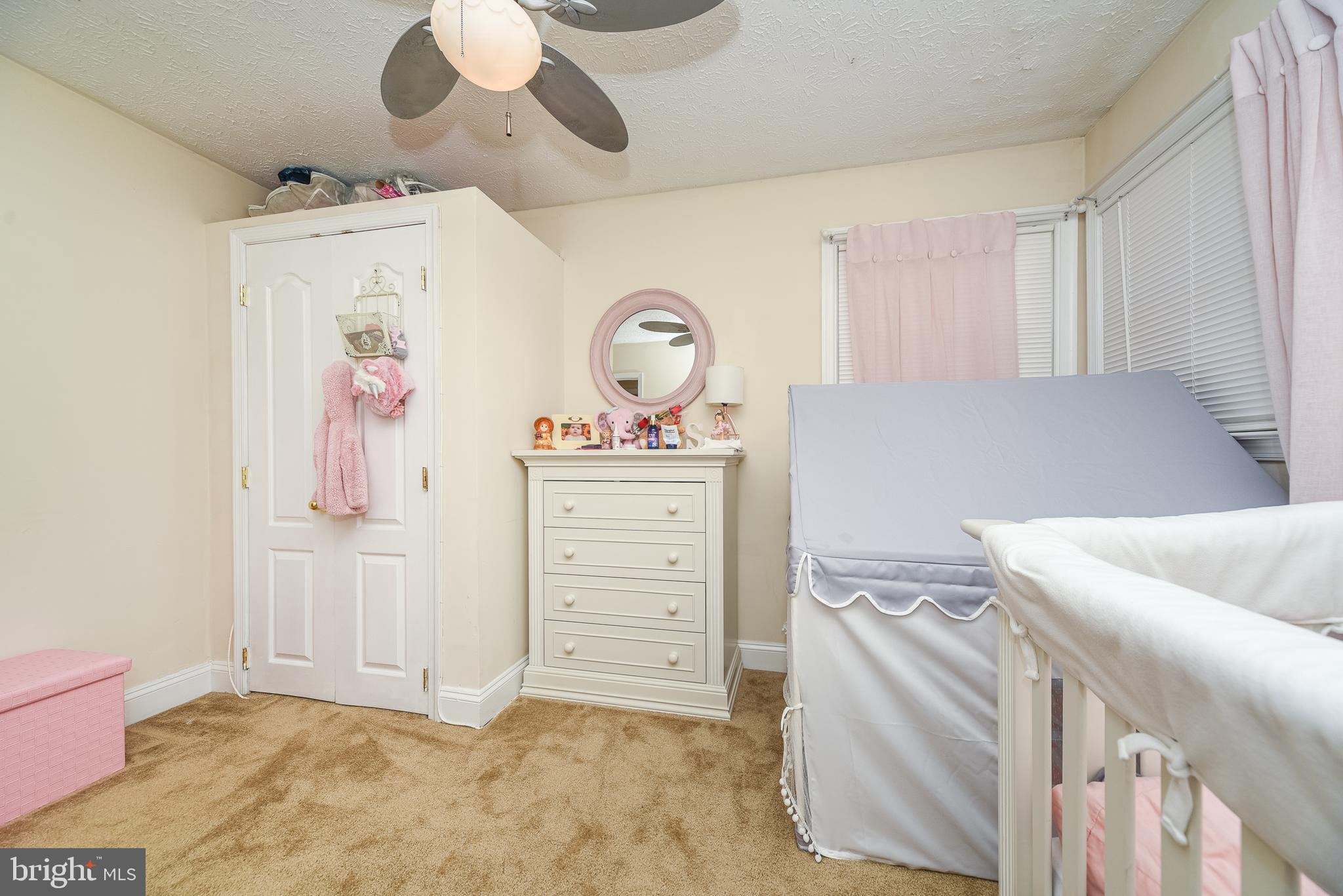 CRESTWOOD - Residential