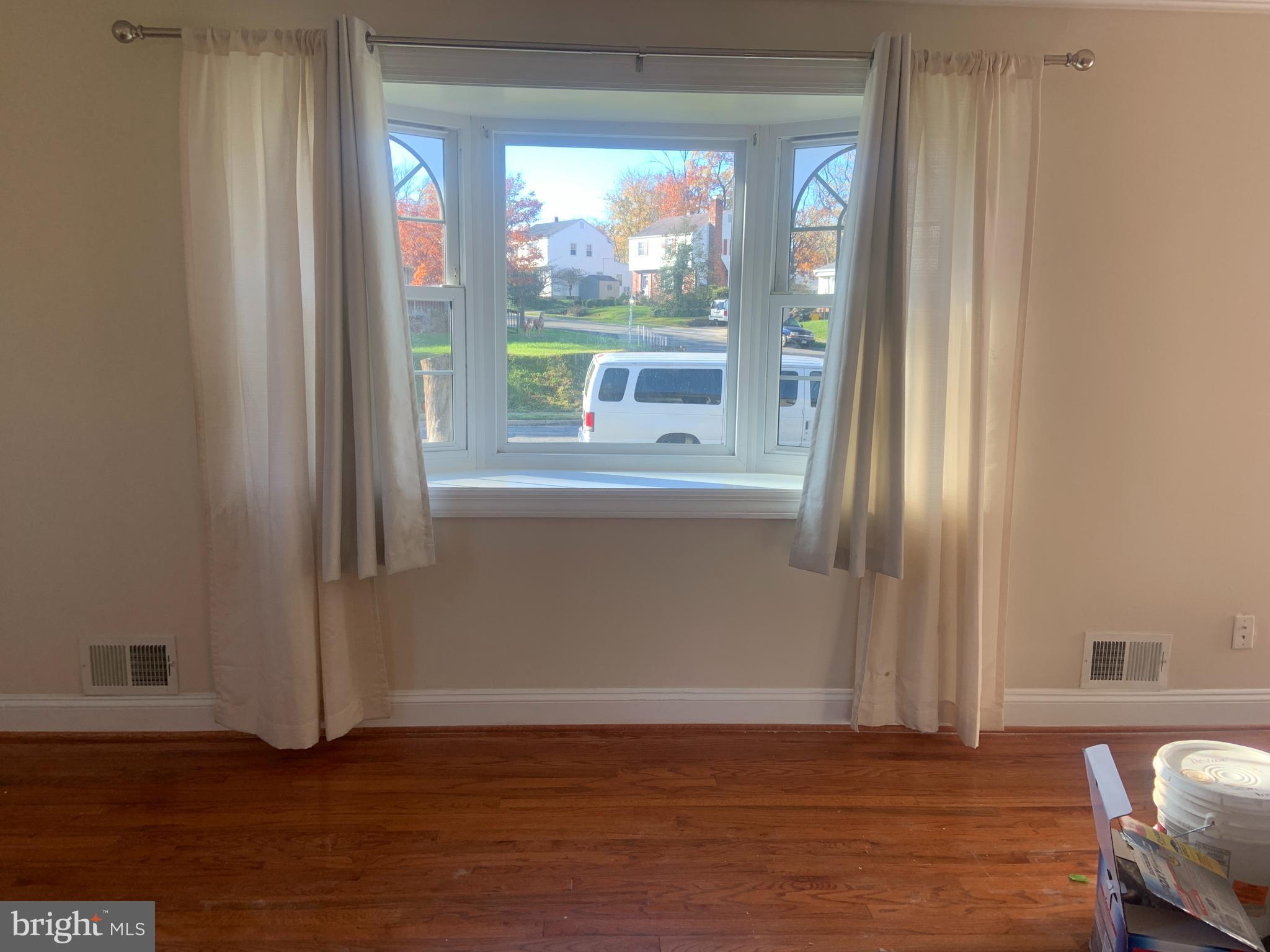 CRESTWOOD - Residential