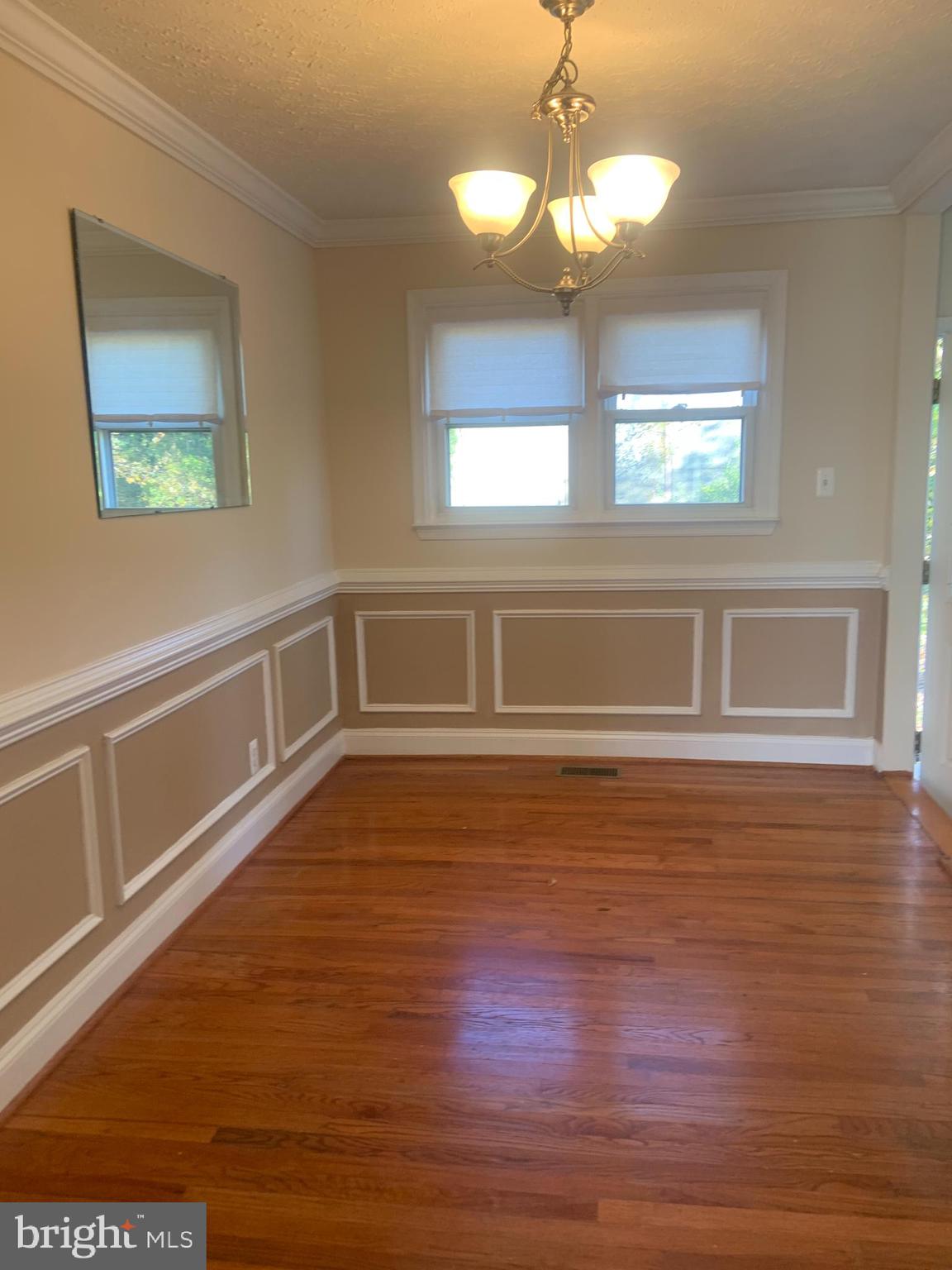 CRESTWOOD - Residential