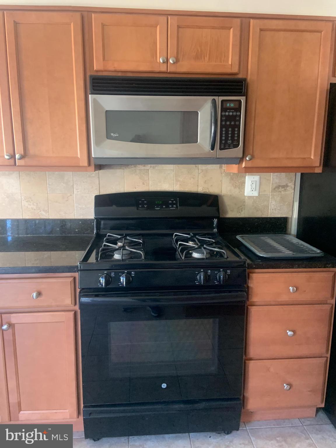 CRESTWOOD - Residential