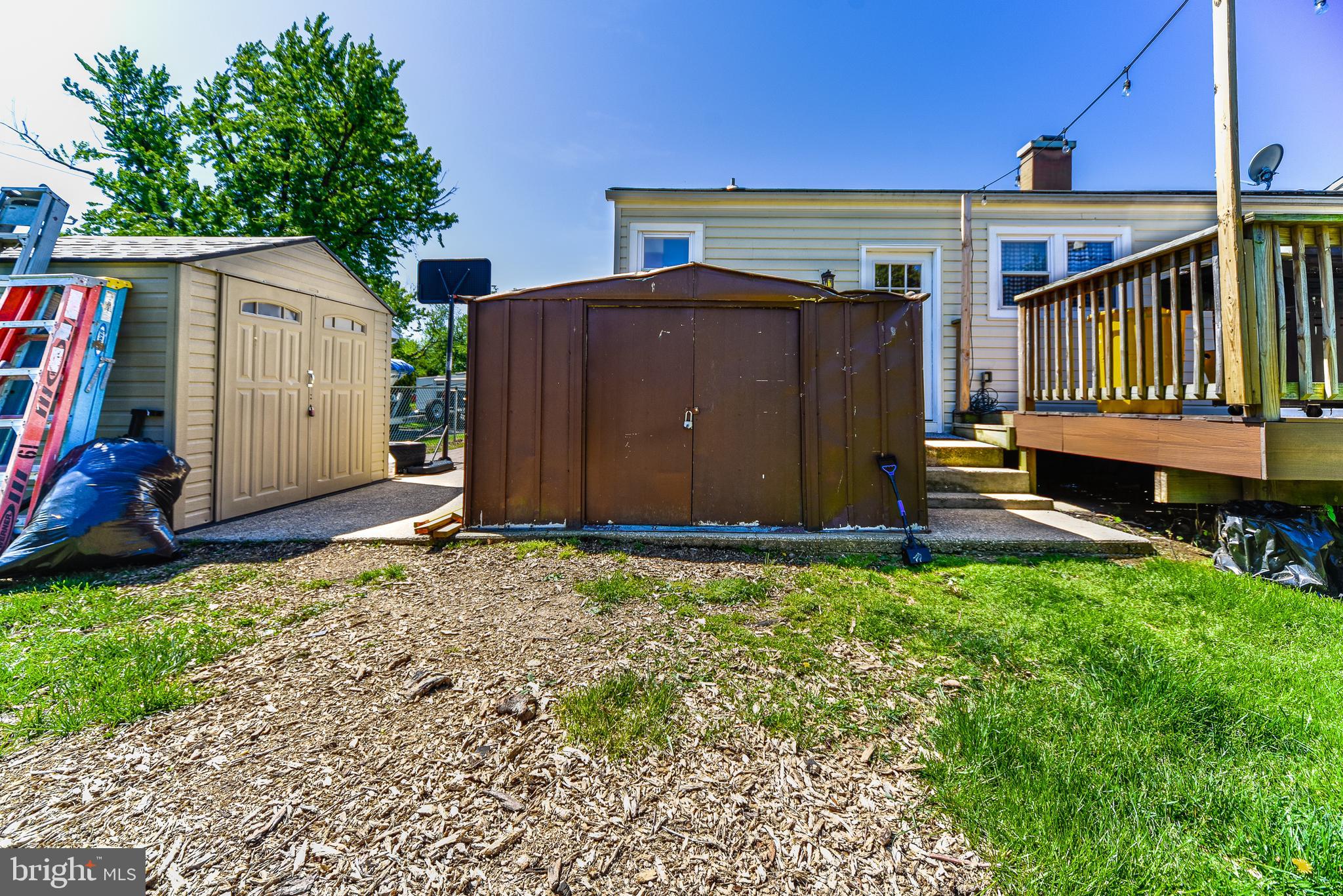 CRESTWOOD - Residential