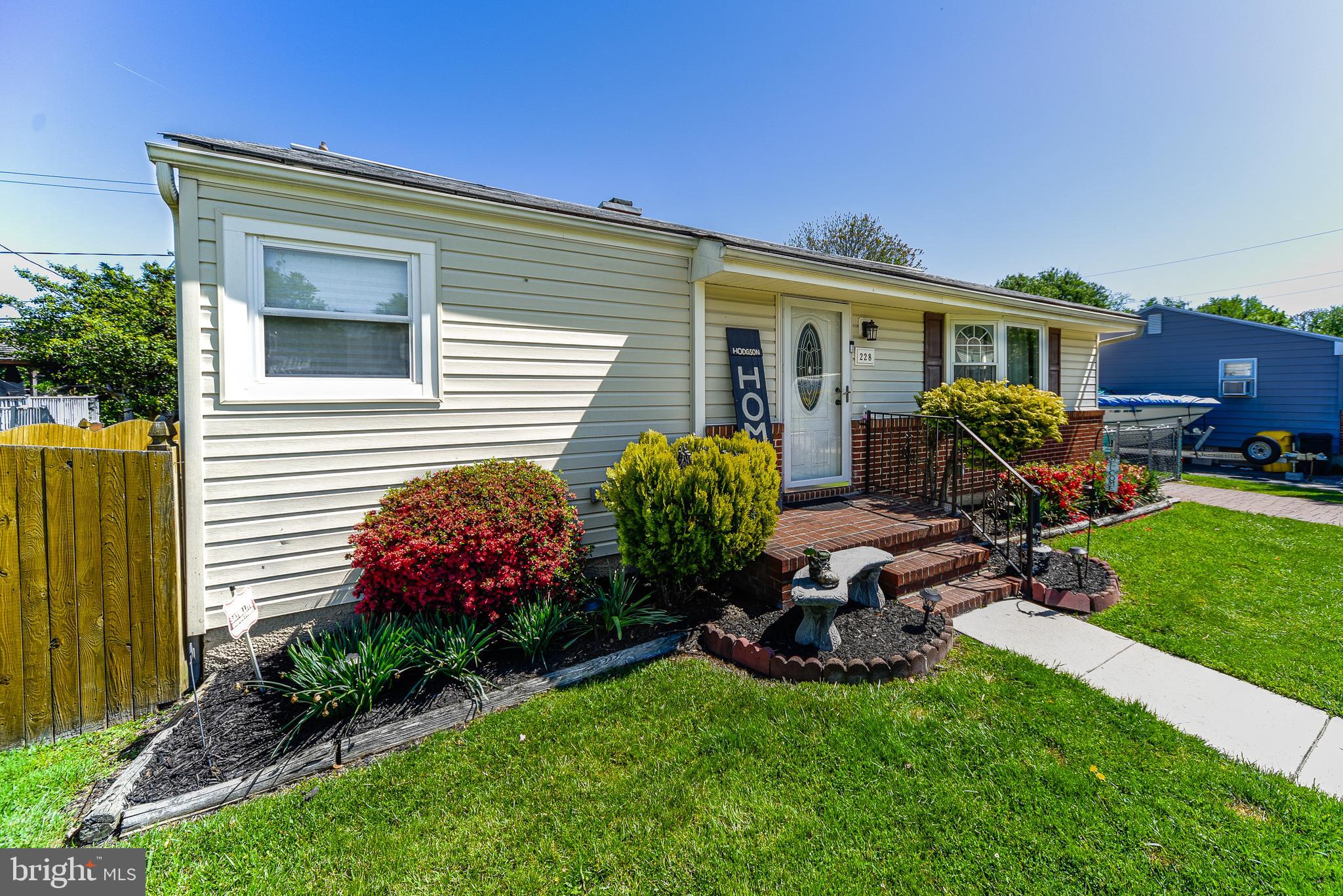 CRESTWOOD - Residential