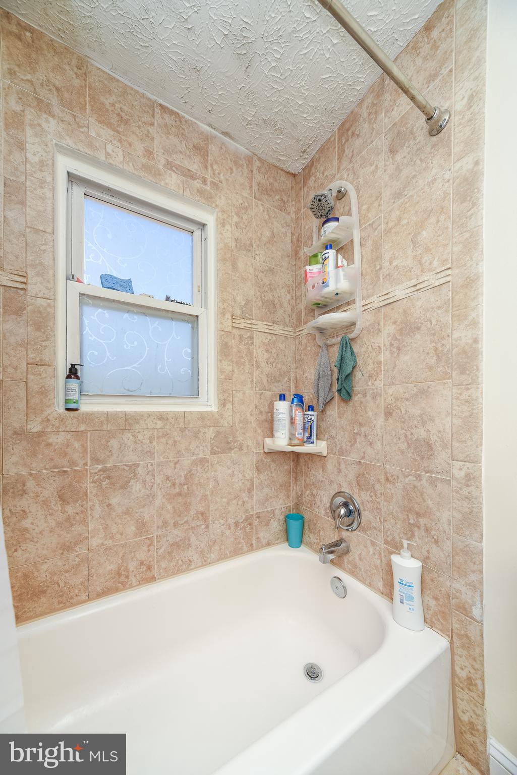 CRESTWOOD - Residential