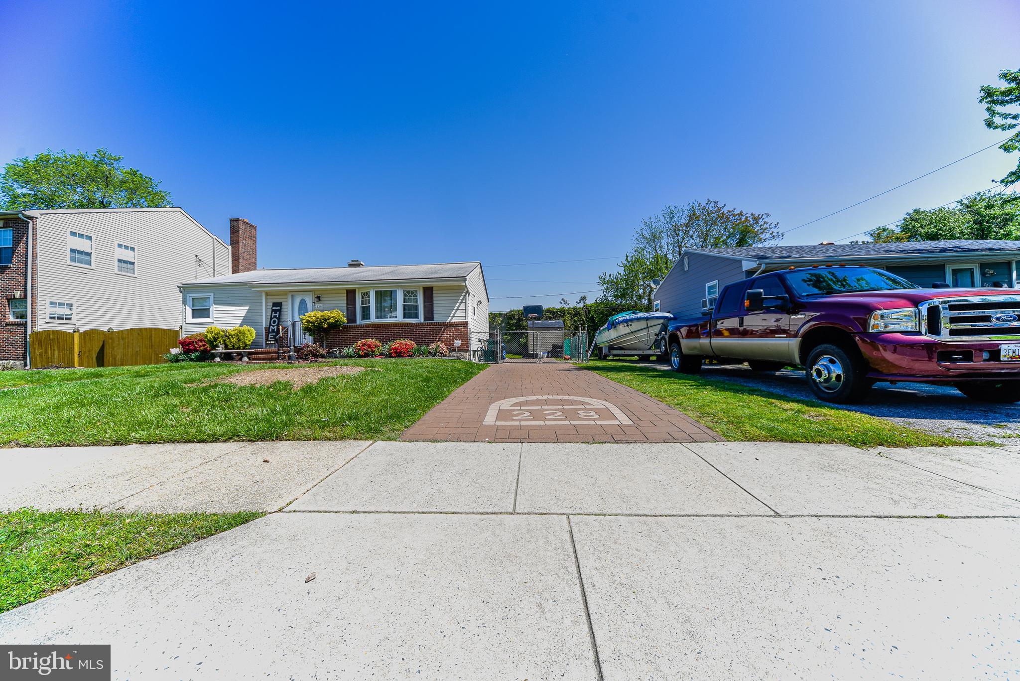 CRESTWOOD - Residential