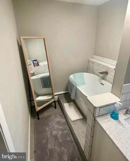 KENLYN MANOR - Residential