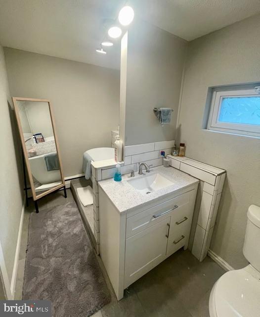 KENLYN MANOR - Residential