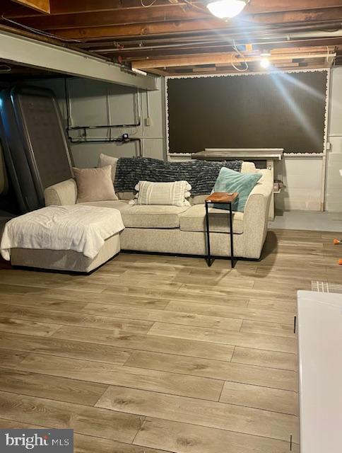 KENLYN MANOR - Residential