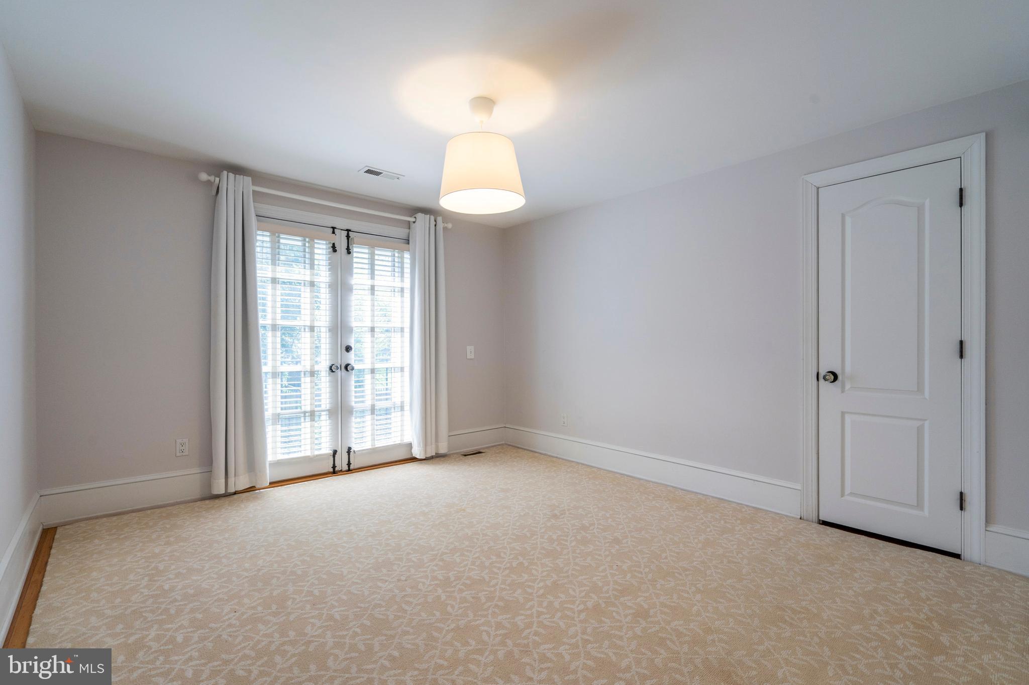 BRYN MAWR - Residential