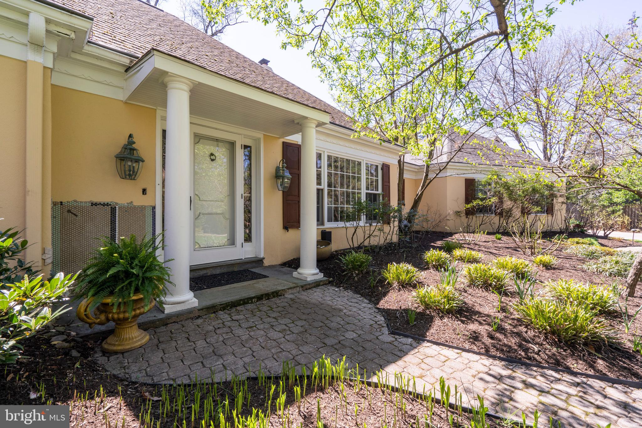 BRYN MAWR - Residential