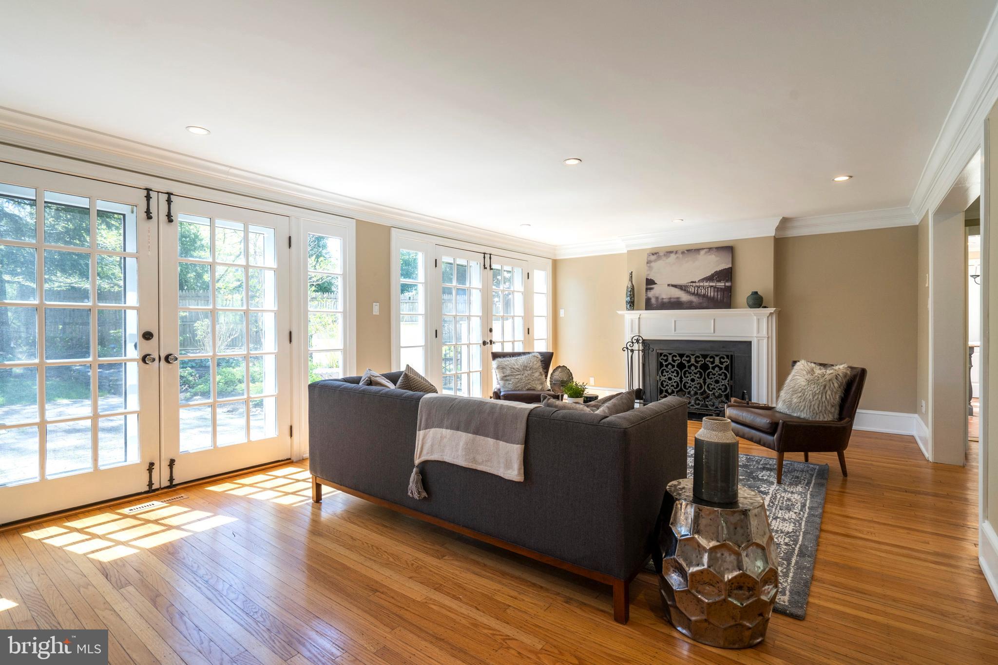 BRYN MAWR - Residential