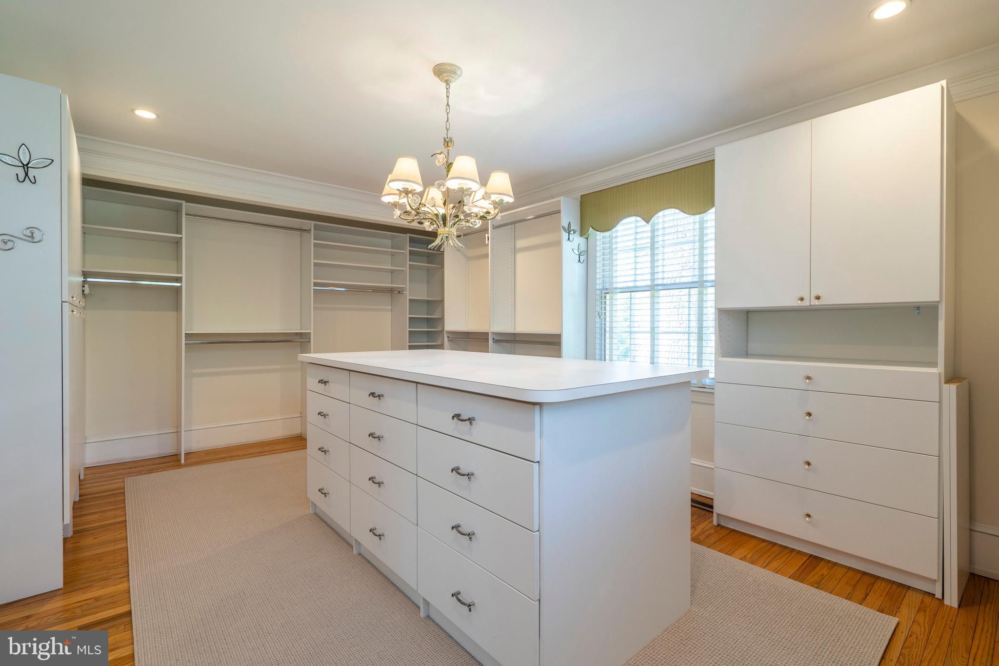 BRYN MAWR - Residential