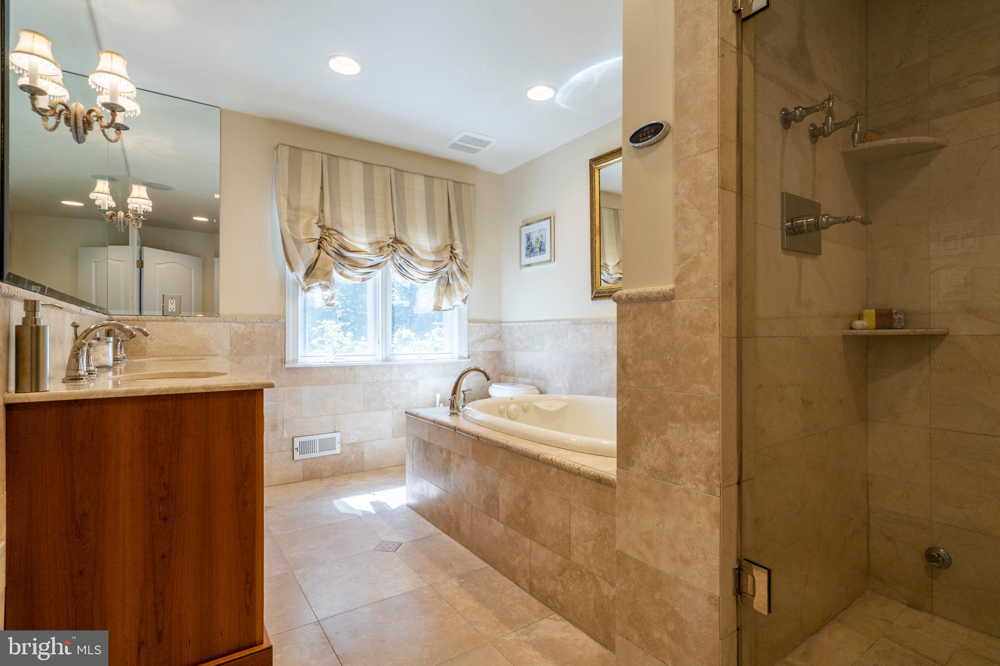 BRYN MAWR - Residential