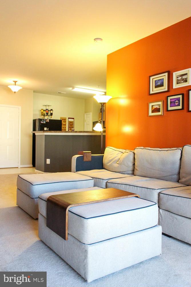 RESIDENCES AT WILDEWOOD - Residential Lease