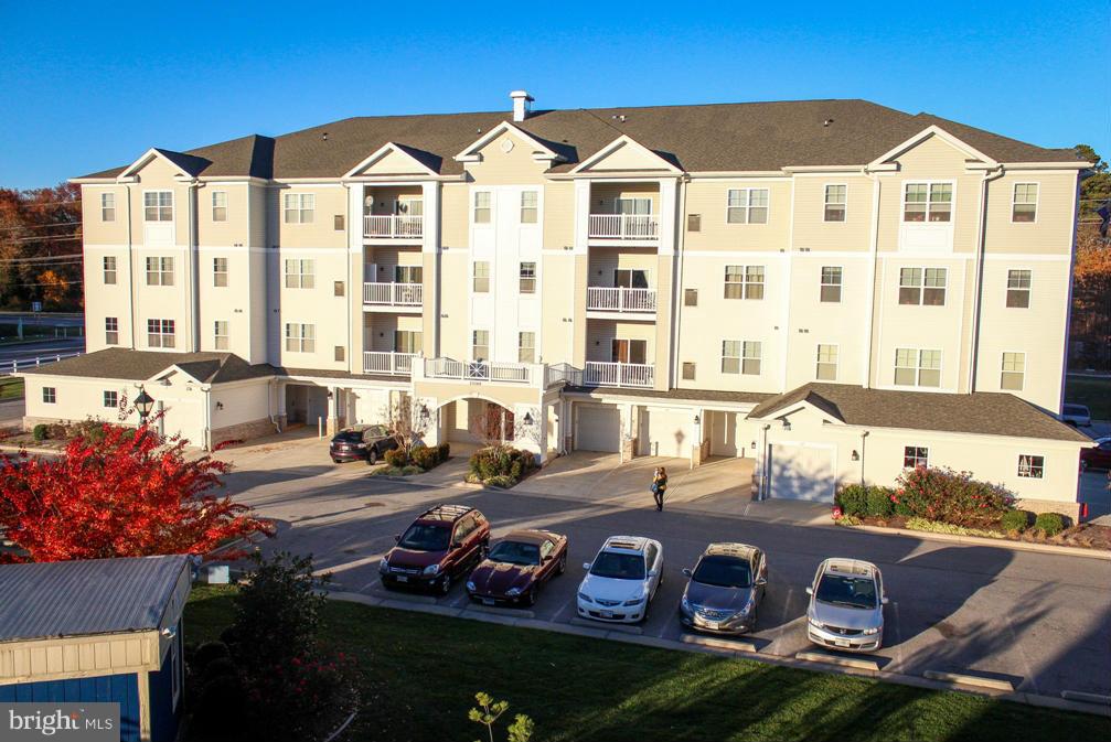 RESIDENCES AT WILDEWOOD - Residential Lease