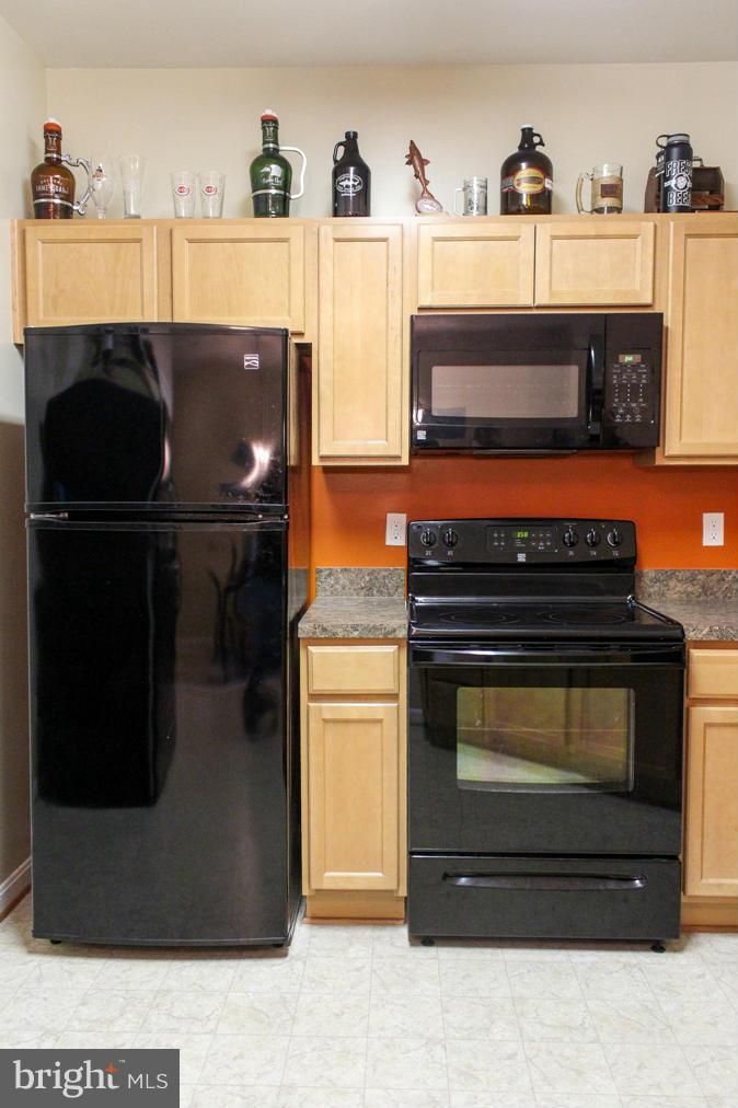 RESIDENCES AT WILDEWOOD - Residential Lease