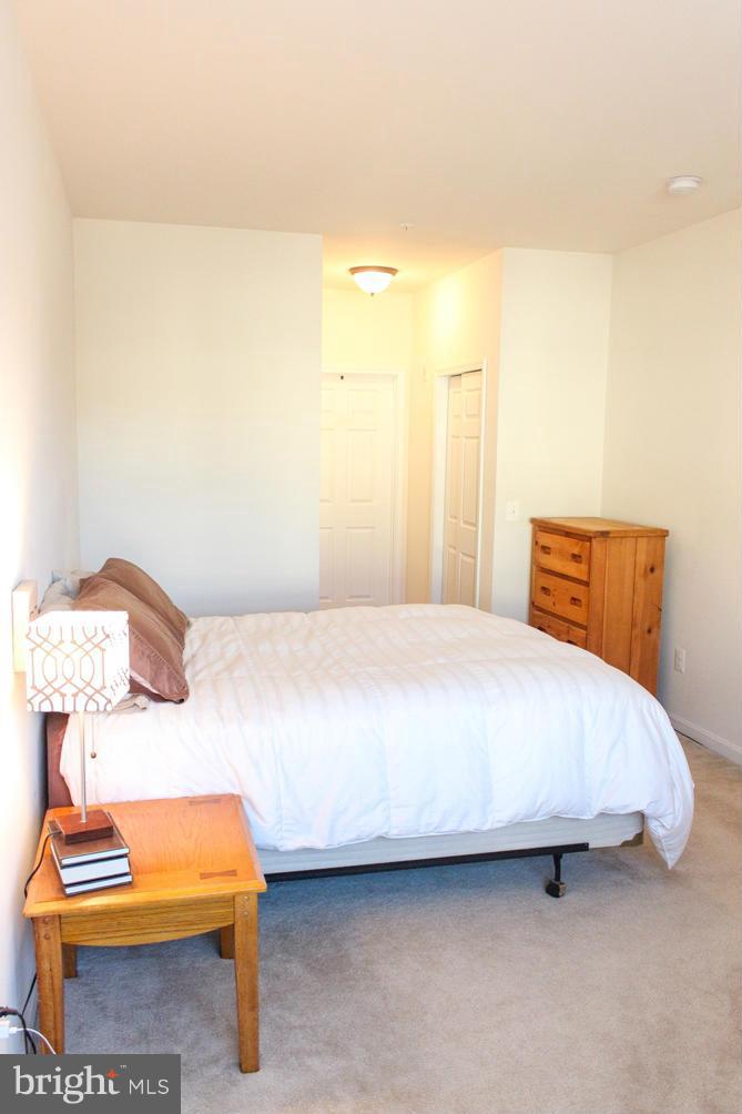 RESIDENCES AT WILDEWOOD - Residential Lease