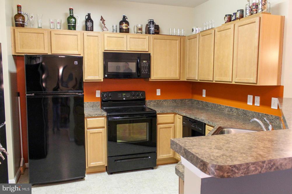 RESIDENCES AT WILDEWOOD - Residential Lease