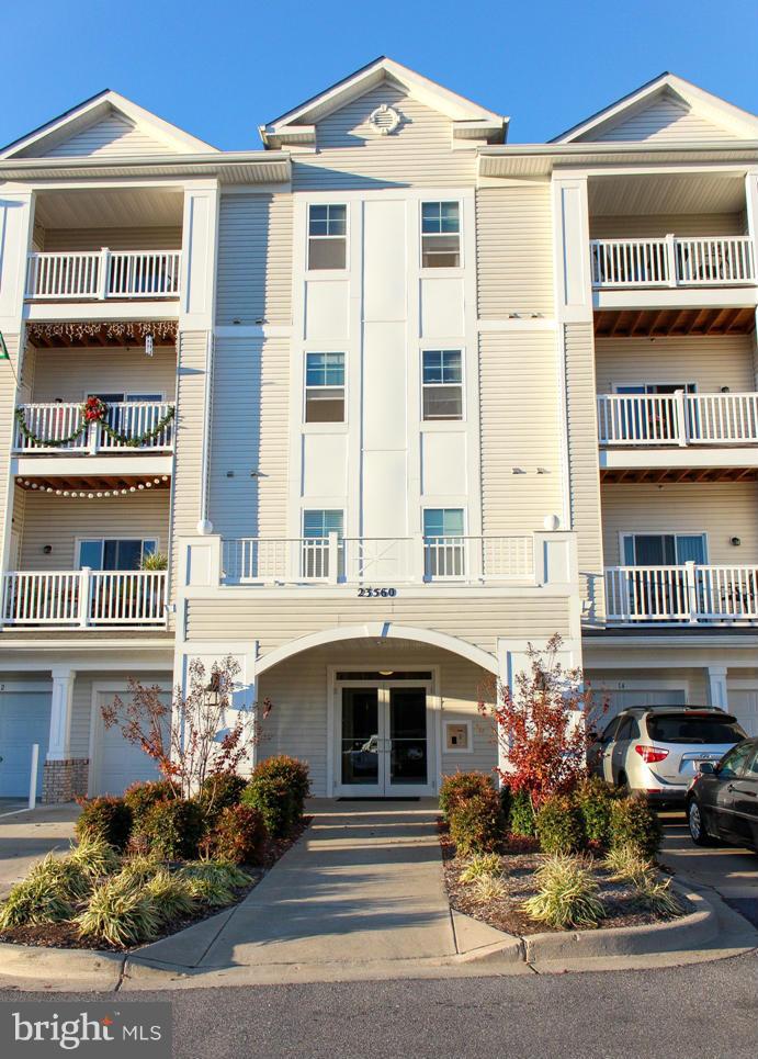 RESIDENCES AT WILDEWOOD - Residential Lease