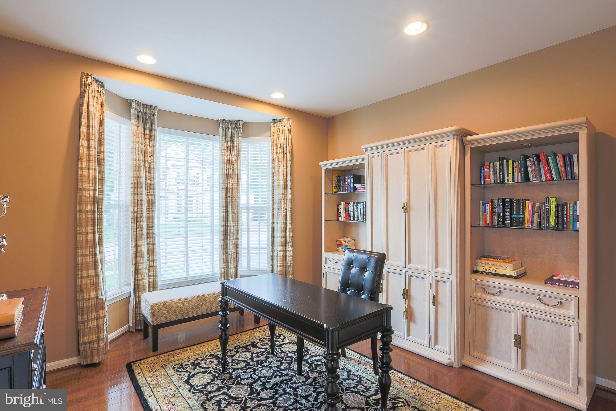 THE PARKE AT MOUNT WASHINGTON - Residential