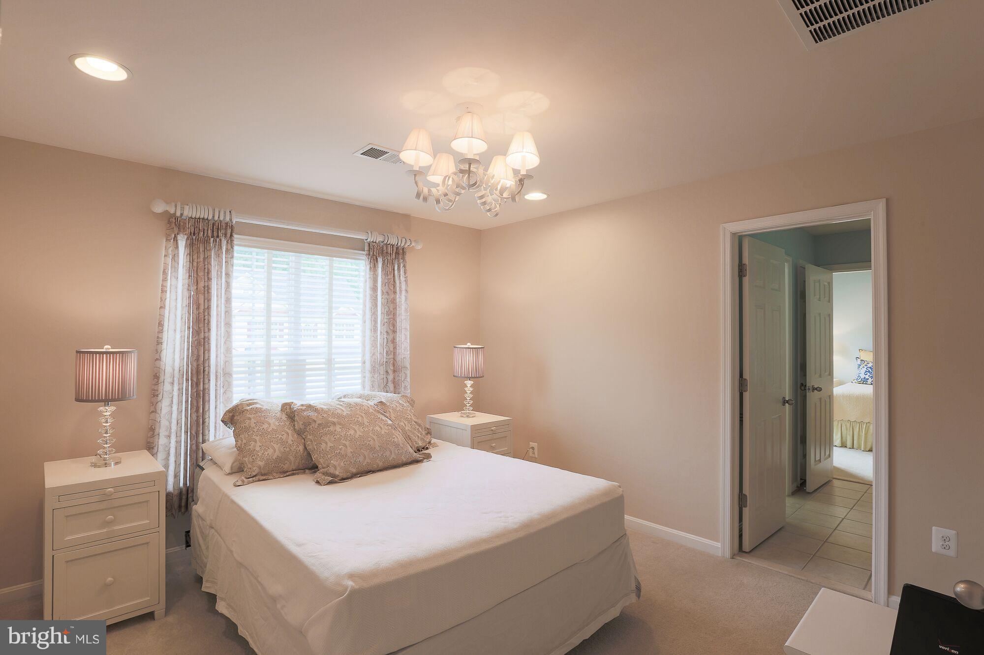 THE PARKE AT MOUNT WASHINGTON - Residential