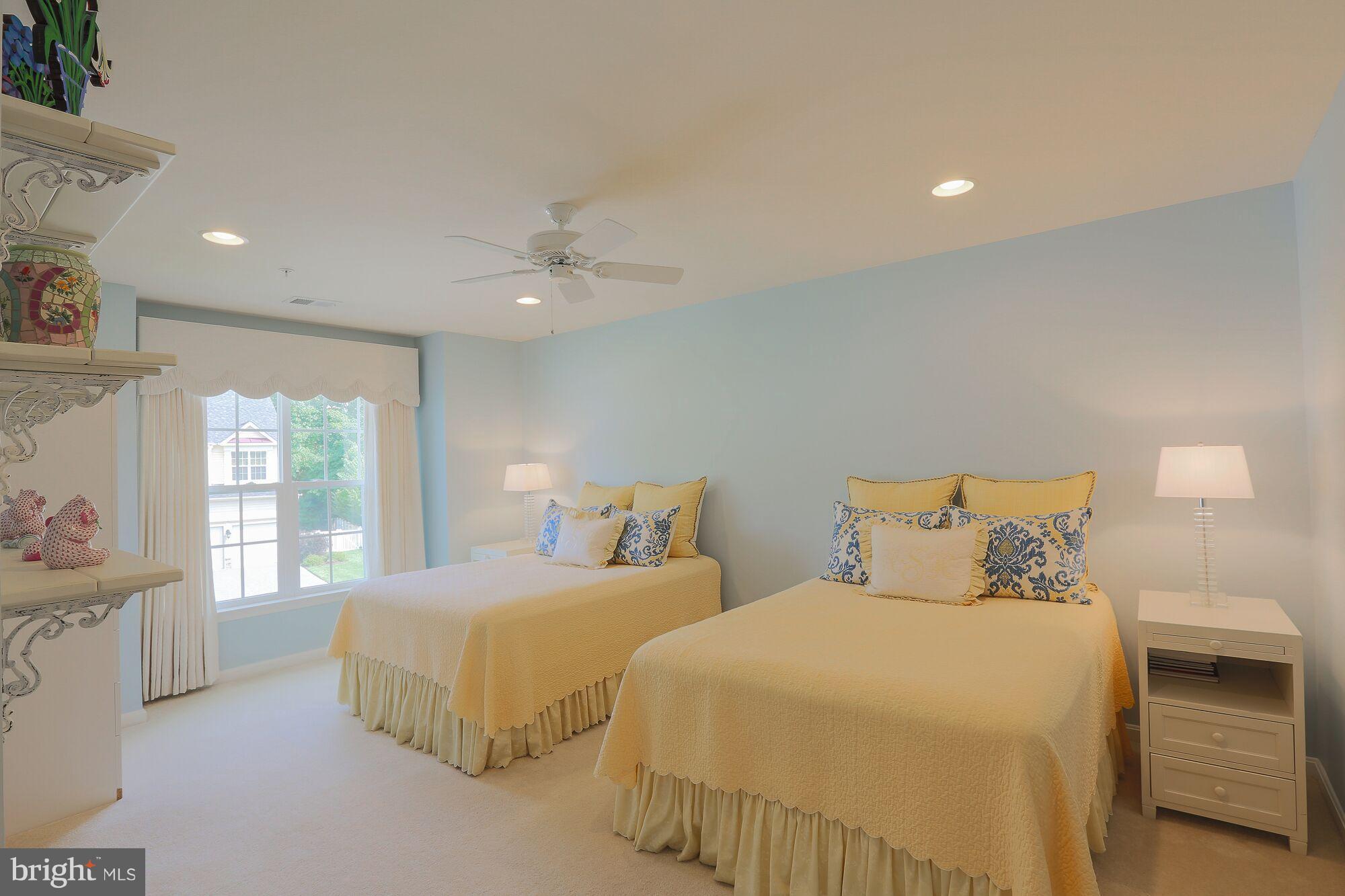 THE PARKE AT MOUNT WASHINGTON - Residential