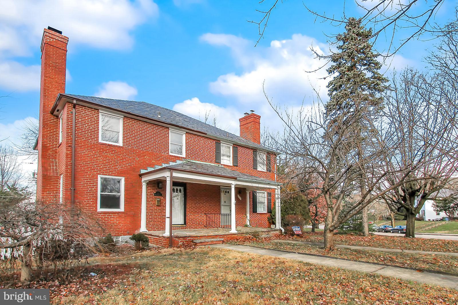 Welcome to this beautifully updated 3-bedroom, 2 full bath home located in the desirable Homeland neighborhood. This residence offers modern comfort with timeless character, featuring brand new flooring throughout and a spacious, fully finished basement—perfect for a family room, home office, or entertainment space.
The updated kitchen is a chef’s delight, equipped with sleek stainless steel appliances and ample cabinet space. Each bathroom is thoughtfully designed with modern fixtures and finishes for a fresh, clean feel.
Outside, enjoy the convenience of a 1-car detached garage and a private backyard ideal for relaxing or entertaining. Situated on a quiet, tree-lined street, this home combines suburban charm with urban convenience.
Don’t miss this move-in ready gem in one of the city’s most prestigious and picturesque communities!