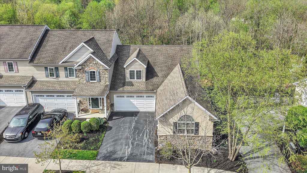 Photo of 332 Wendover Way #41, LANCASTER, PA 17603 (MLS # PALA2085532)