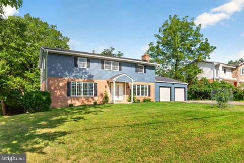 Photo of 14208 N Gate Drive, SILVER SPRING, MD 20906 (MLS # MDMC2255130)