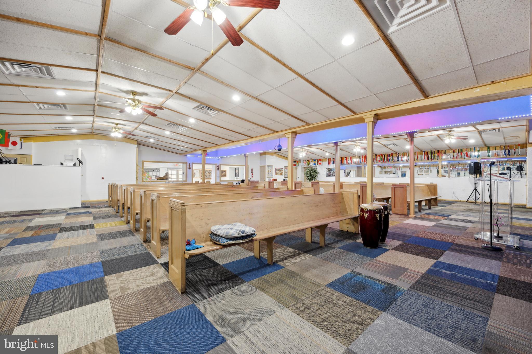 NORRIS SQUARE - Commercial Sale