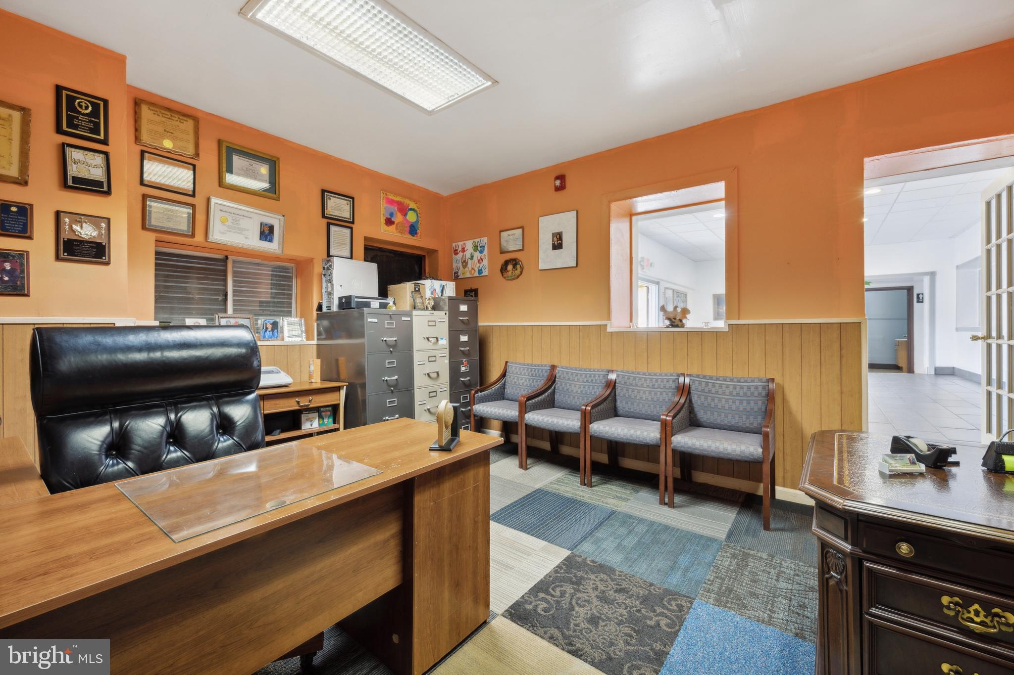 NORRIS SQUARE - Commercial Sale