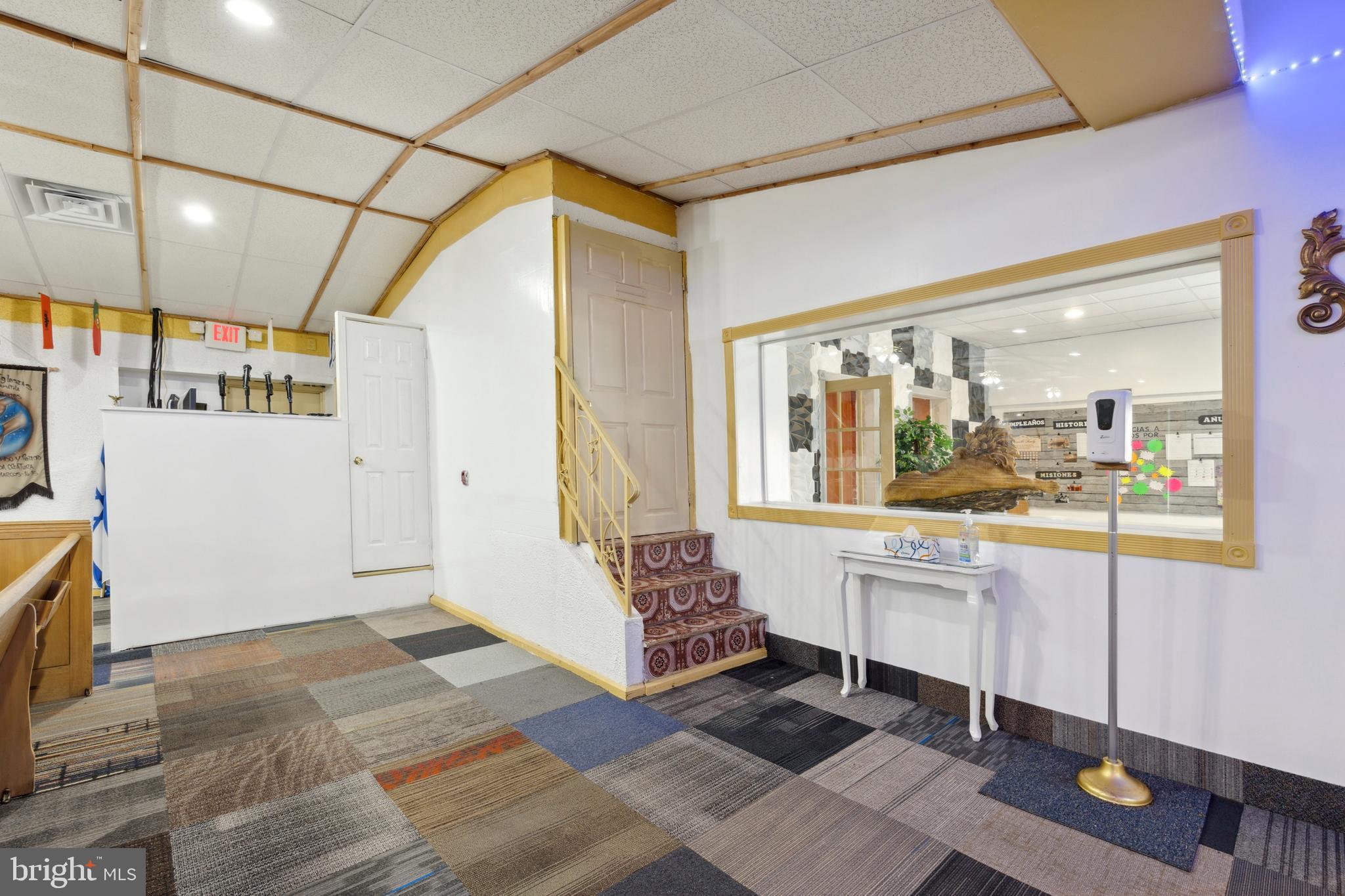 NORRIS SQUARE - Commercial Sale