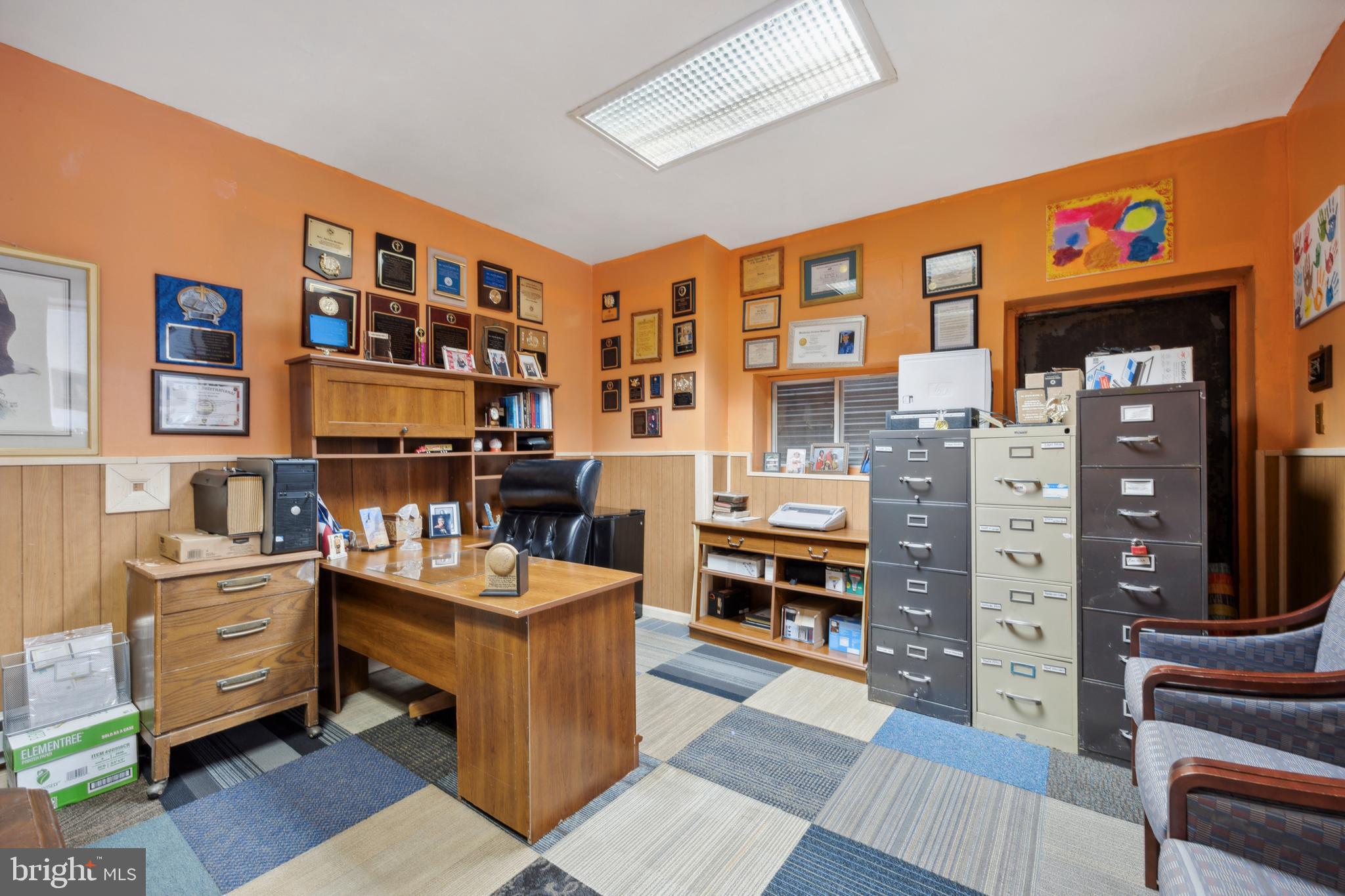 NORRIS SQUARE - Commercial Sale