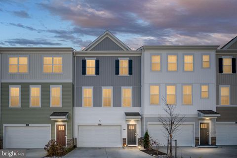 425 SNOWBERRY LANE FREDERICKSBURG VA 22405