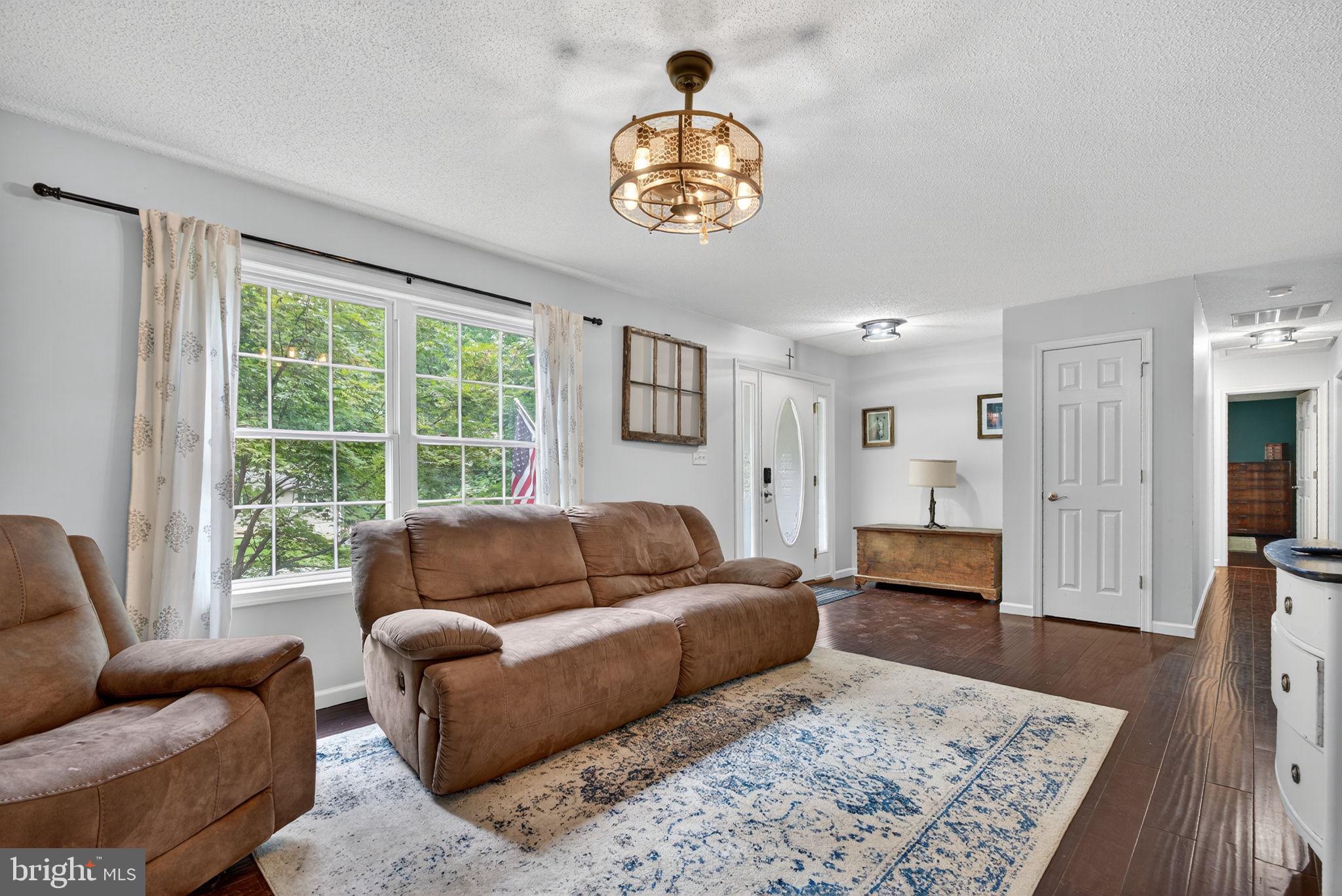 SHANNONDALE - Residential