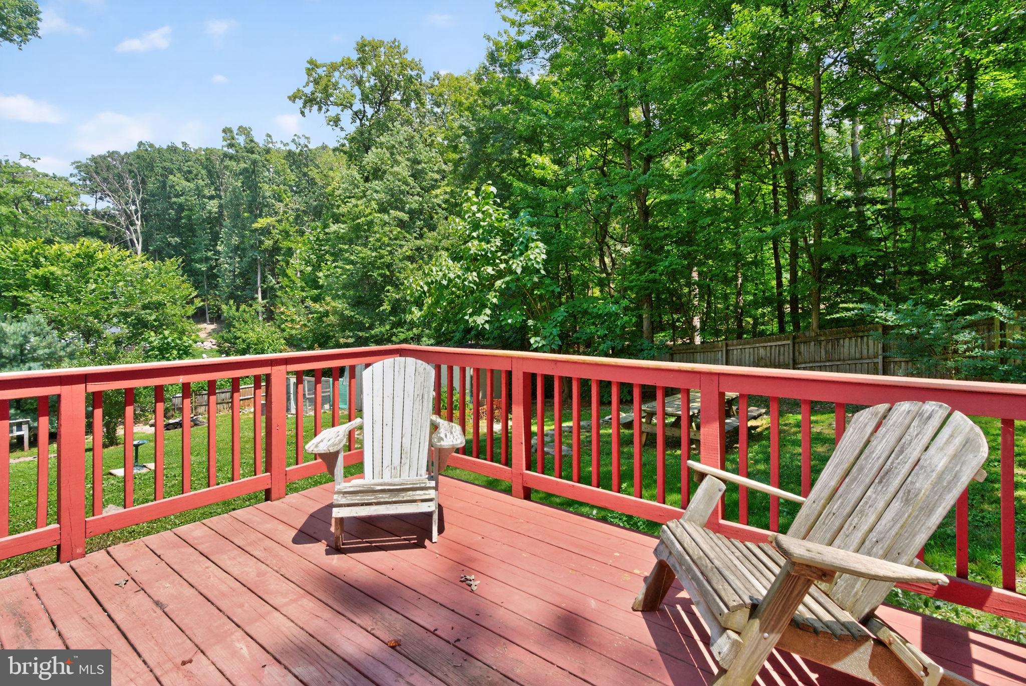 1396 JOHNNYCAKE LANE