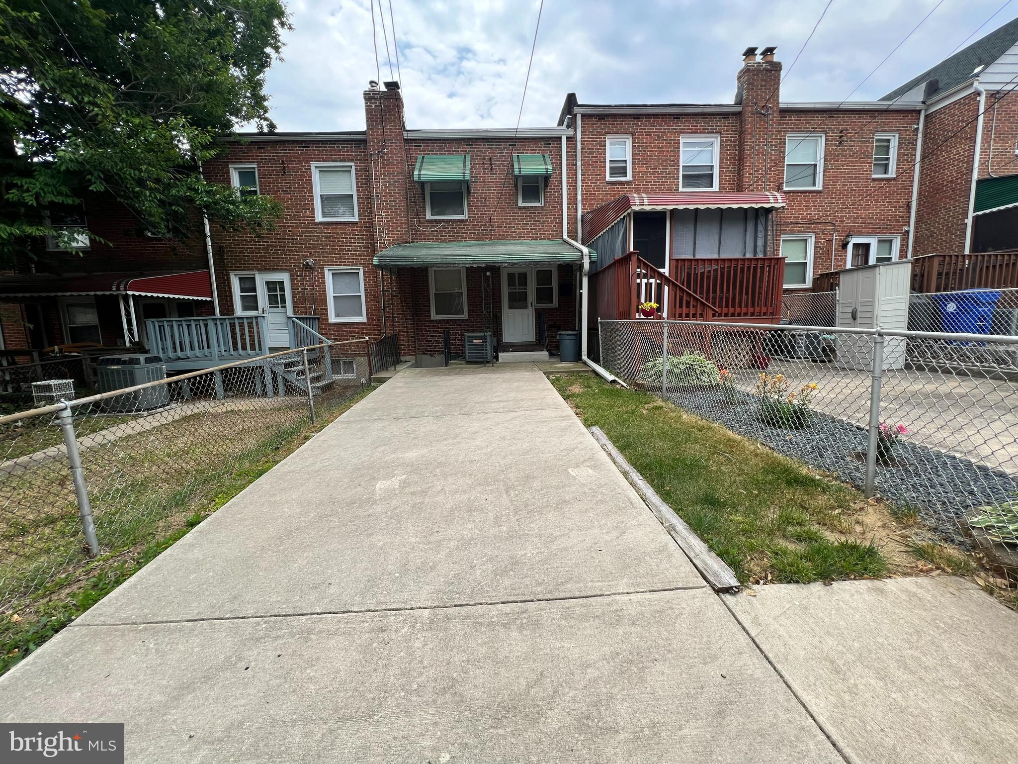 YALE HEIGHTS - Residential