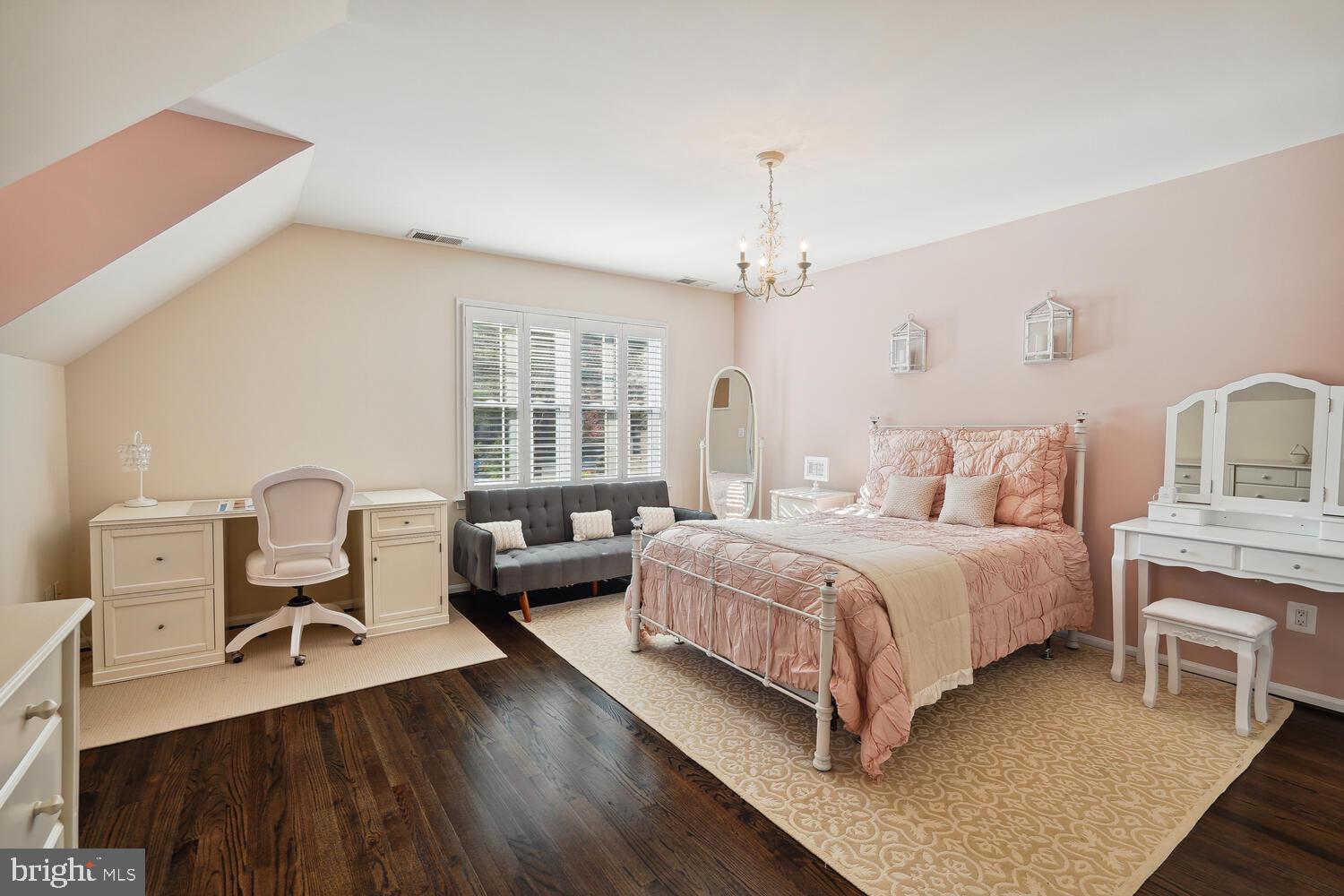 BEDFORDSHIRE - Residential