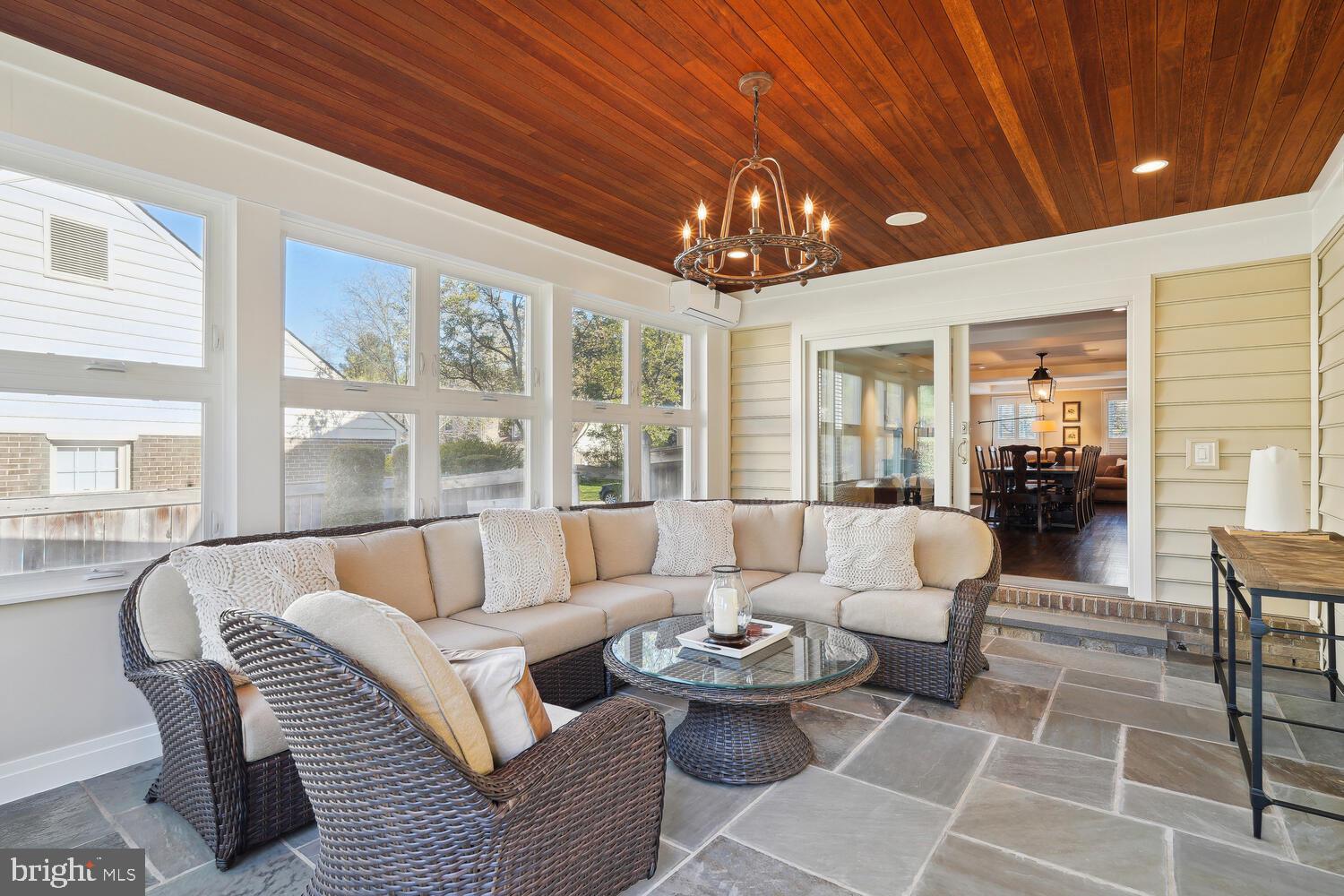 BEDFORDSHIRE - Residential