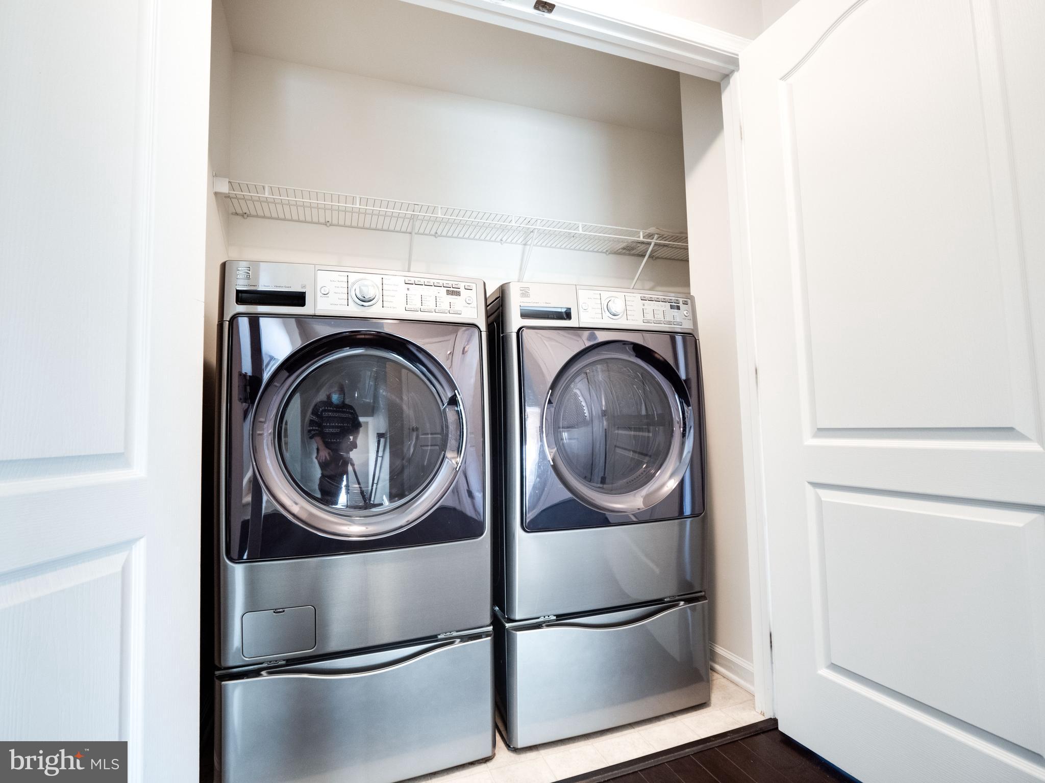 LOUDOUN VALLEY ESTATES 2 - Residential Lease