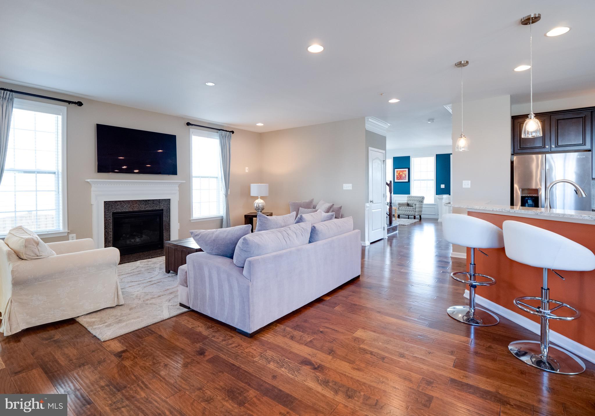 LOUDOUN VALLEY ESTATES 2 - Residential Lease