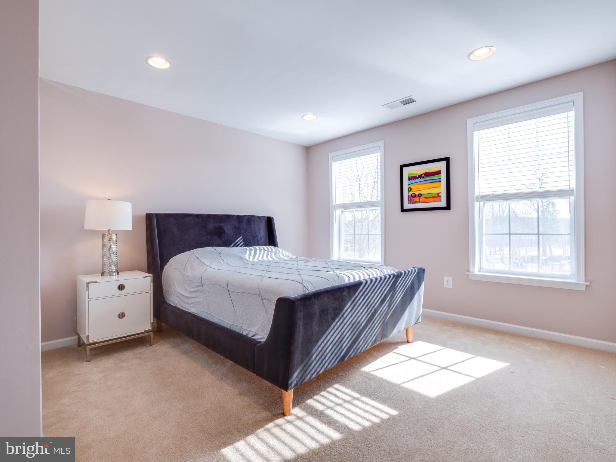 LOUDOUN VALLEY ESTATES 2 - Residential Lease