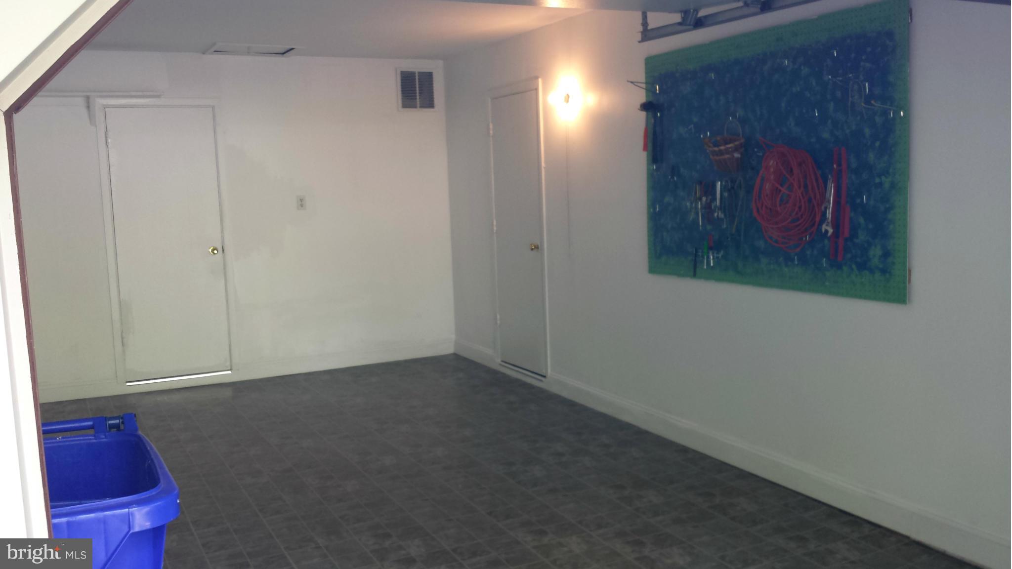 MEADOWBROOK AT BELAIR - Residential