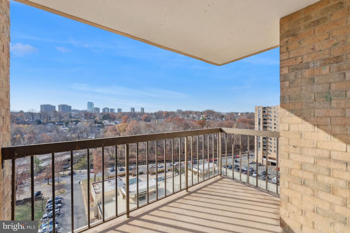 THE BRITTANY - Residential