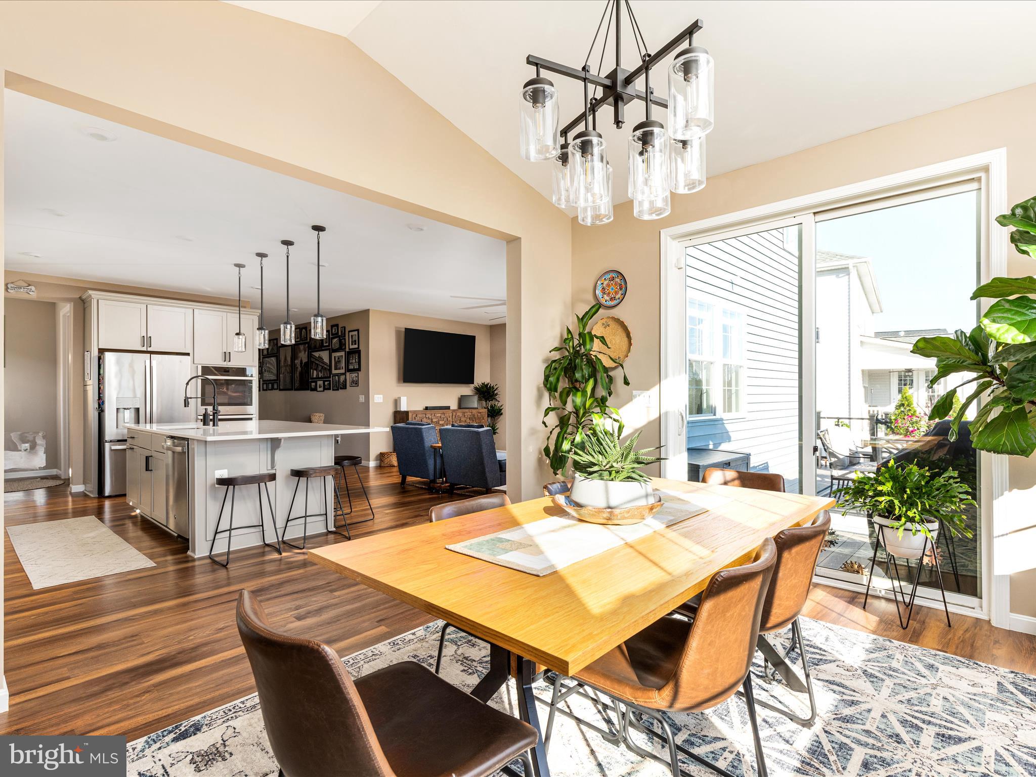 SOUTHERN HILLS - Residential