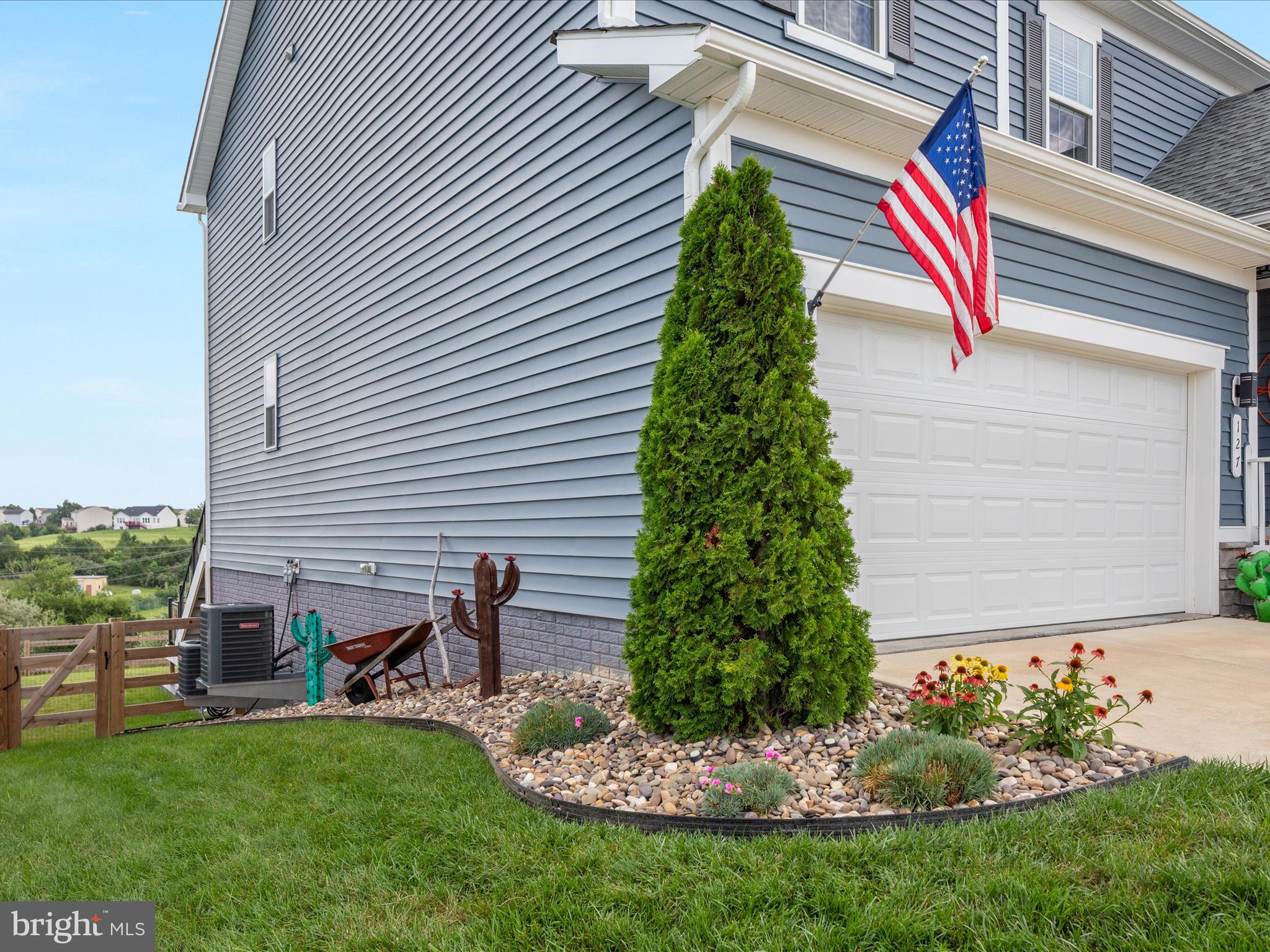 SOUTHERN HILLS - Residential