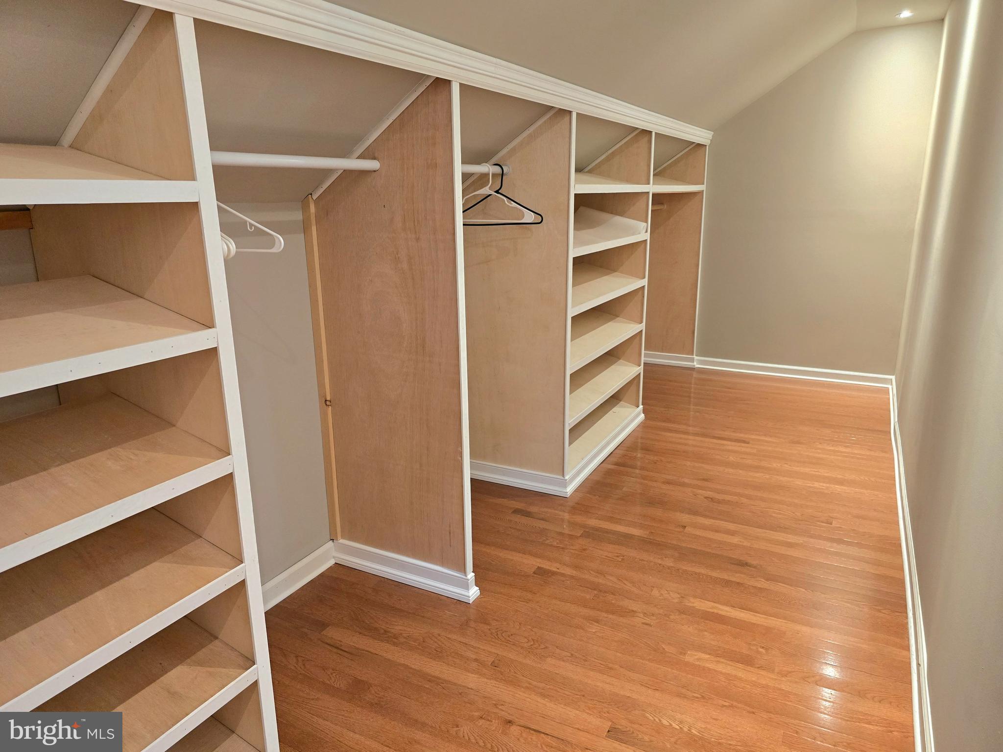 GLENSHIRE ESTATES - Residential